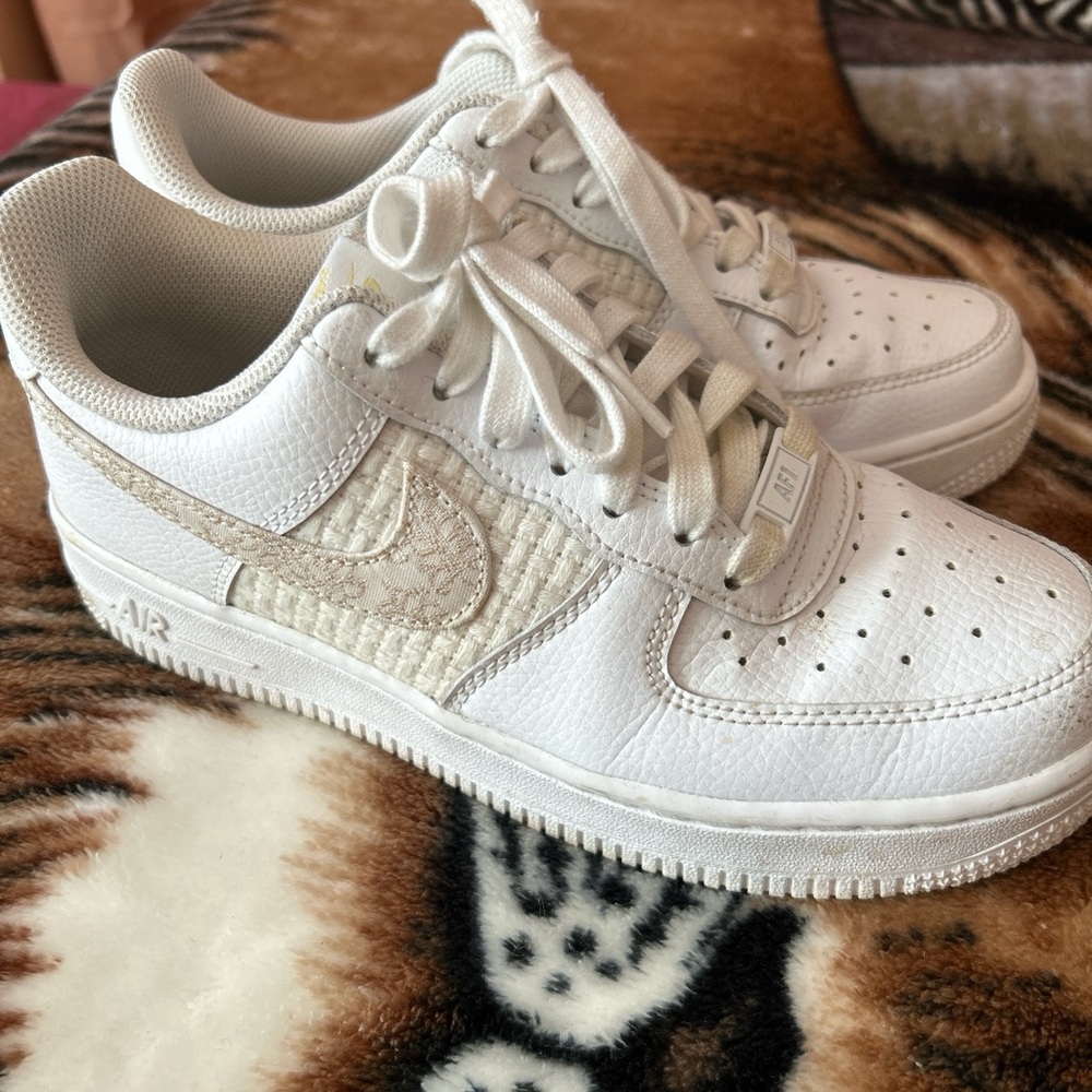 Women’s White Nike Sneakers